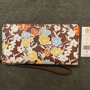 Tory Burch Emerson Printed Wristlet Zip Continental